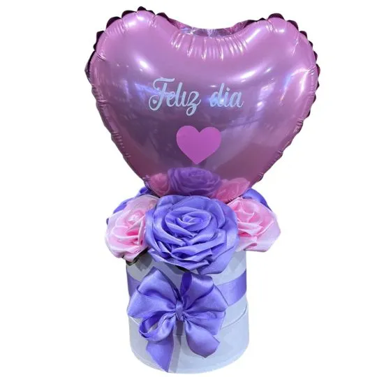 Caja pote white con rosas de raso y globo 